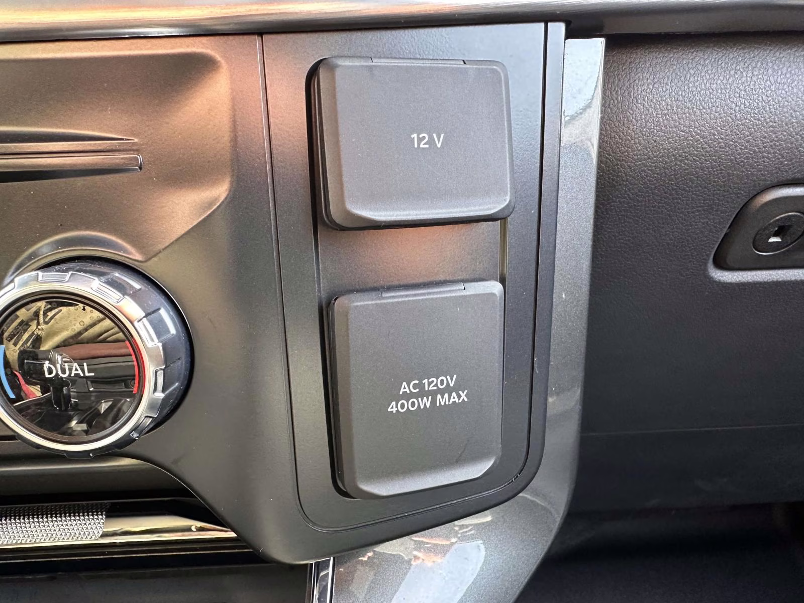 2022 Agate Black Metallic Ford F-150 LARIAT 4WD SuperCrew 5.5' Box 4X4 Truck