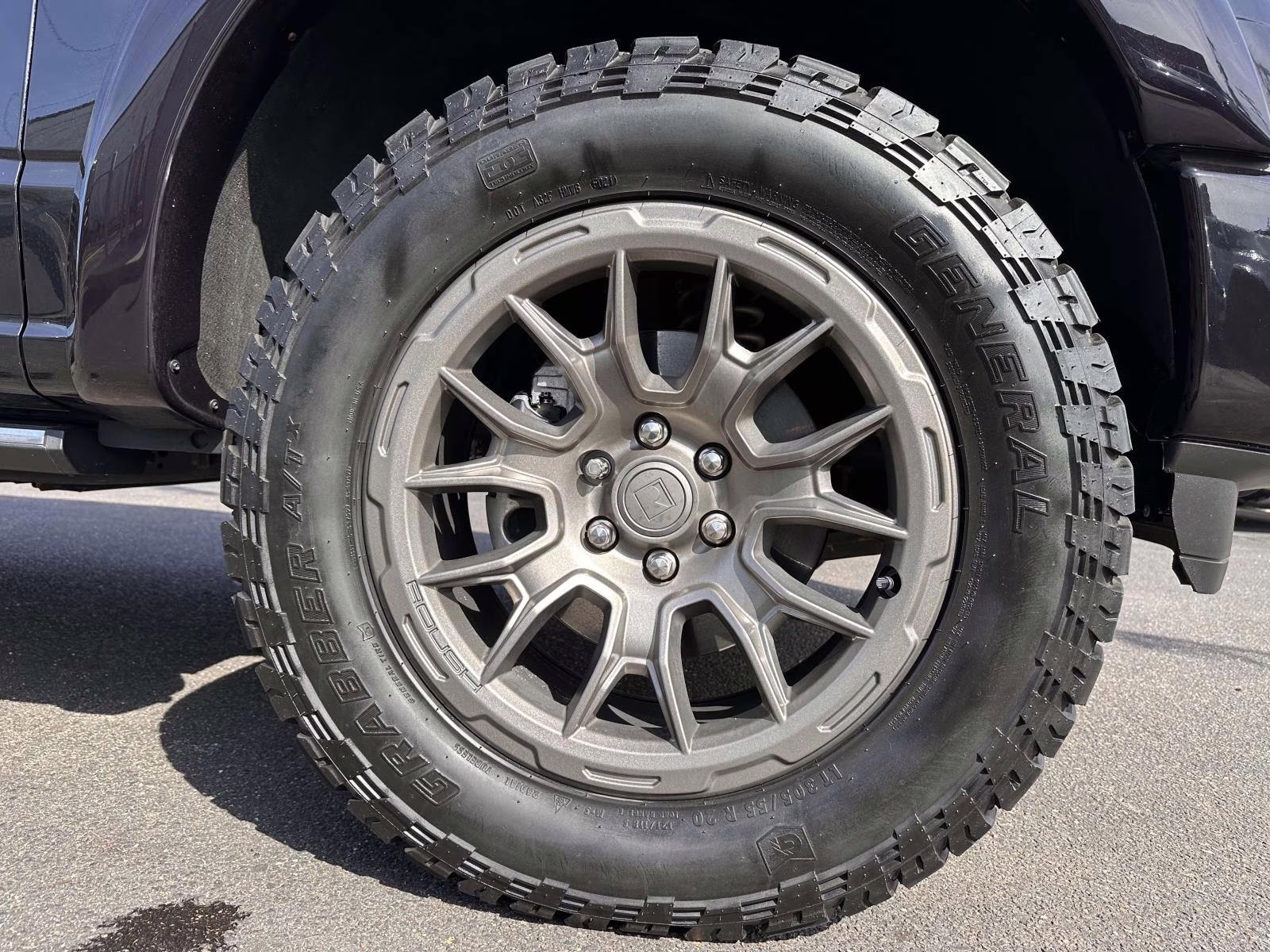 2022 Agate Black Metallic Ford F-150 LARIAT 4WD SuperCrew 5.5' Box 4X4 Truck