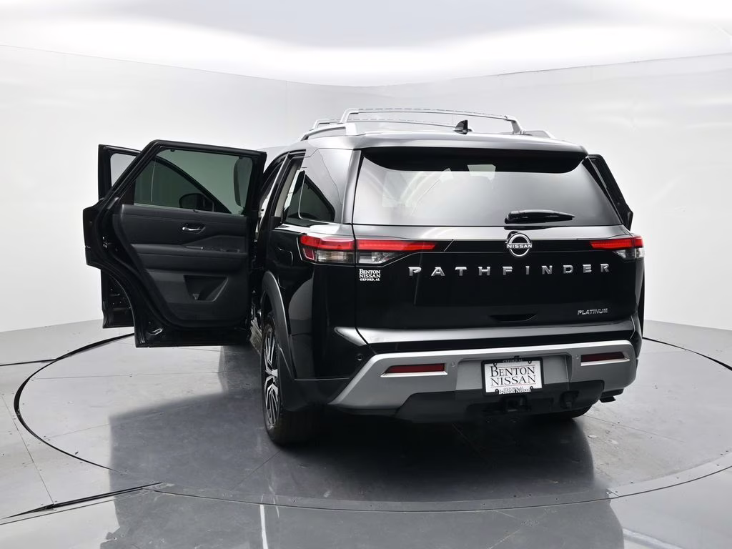 2025 Super Black Nissan Pathfinder Platinum FWD SUV
