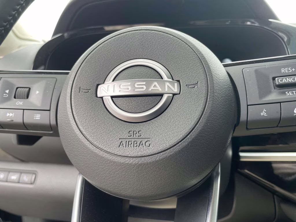 2024 Super Black Nissan Pathfinder Platinum FWD SUV