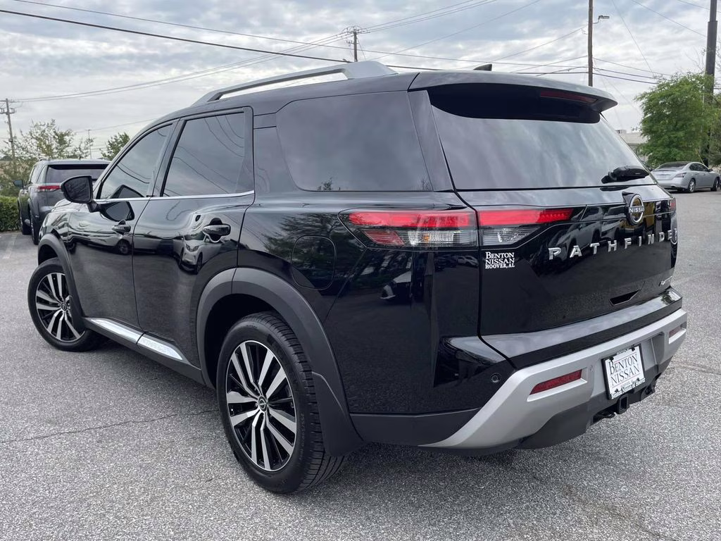 2024 Super Black Nissan Pathfinder Platinum FWD SUV