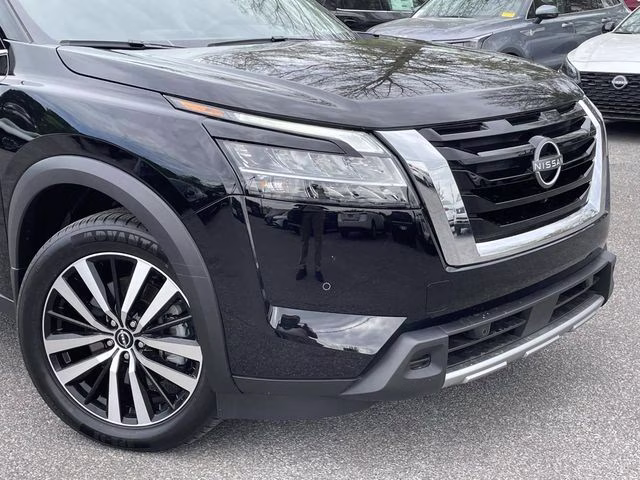 2024 Super Black Nissan Pathfinder Platinum FWD SUV