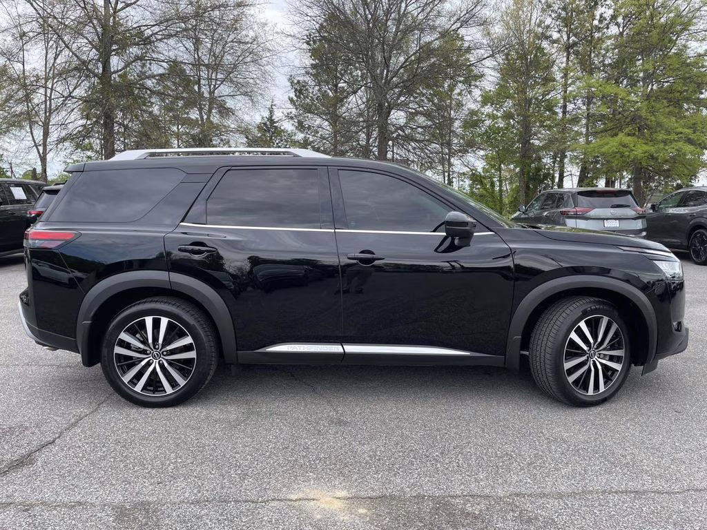 2024 Super Black Nissan Pathfinder Platinum FWD SUV