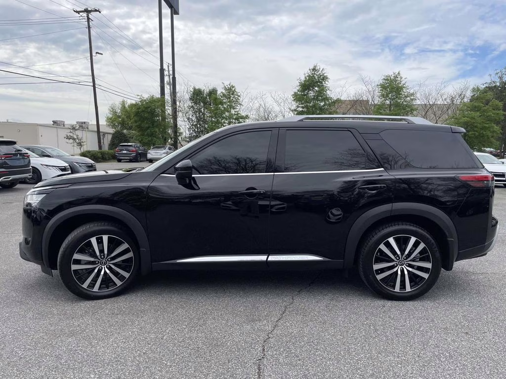2024 Super Black Nissan Pathfinder Platinum FWD SUV