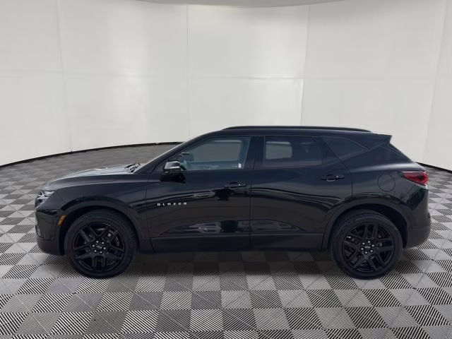 2022 Black Chevrolet Blazer LT AWD SUV