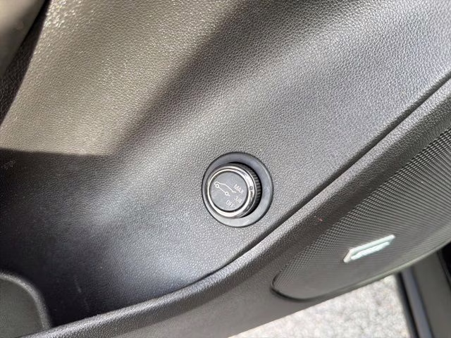 2022 Black Chevrolet Blazer LT AWD SUV