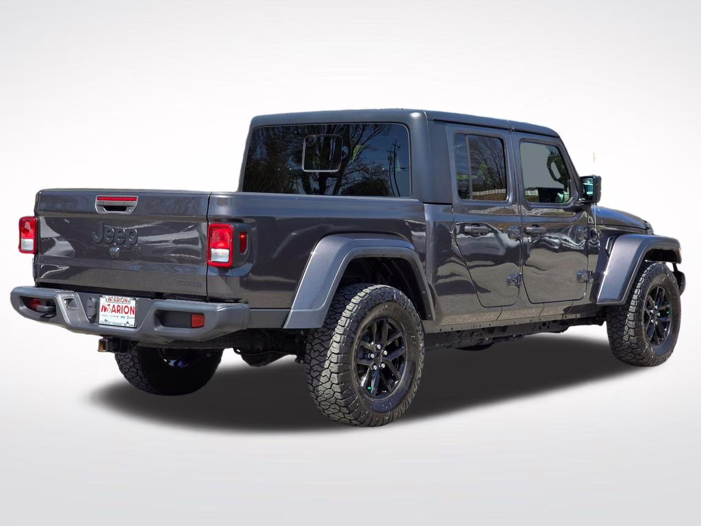 2021 Granite Crystal Metallic Clearcoat Jeep Gladiator Sport 4X4 Truck