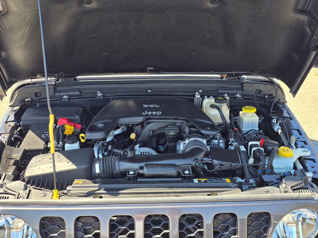 2021 Granite Crystal Metallic Clearcoat Jeep Gladiator Sport 4X4 Truck