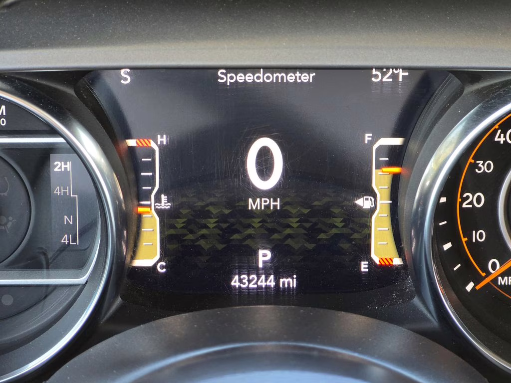 2021 Granite Crystal Metallic Clearcoat Jeep Gladiator Sport 4X4 Truck