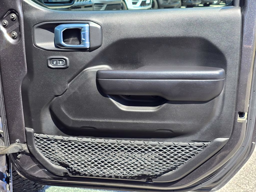 2021 Granite Crystal Metallic Clearcoat Jeep Gladiator Sport 4X4 Truck