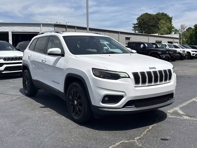 2019 Bright White Clearcoat Jeep Cherokee Latitude 4X4 SUV
