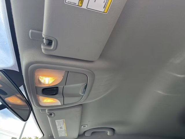 2019 Bright White Clearcoat Jeep Cherokee Latitude 4X4 SUV