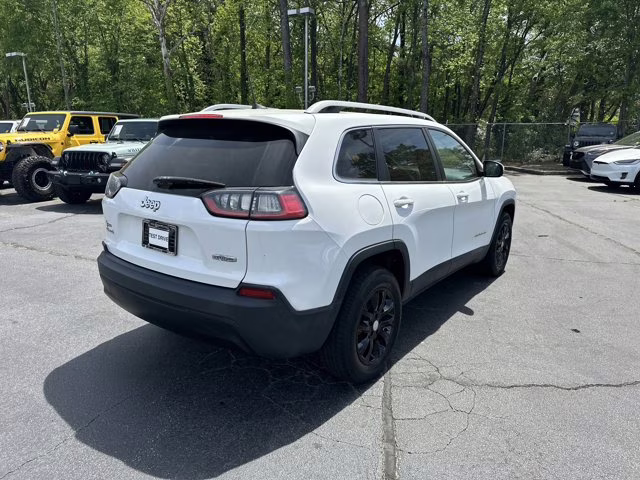 2019 Bright White Clearcoat Jeep Cherokee Latitude 4X4 SUV