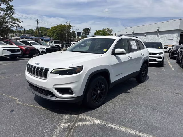 2019 Bright White Clearcoat Jeep Cherokee Latitude 4X4 SUV