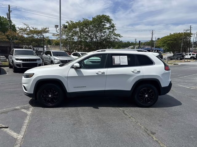 2019 Bright White Clearcoat Jeep Cherokee Latitude 4X4 SUV