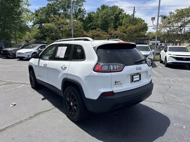 2019 Bright White Clearcoat Jeep Cherokee Latitude 4X4 SUV