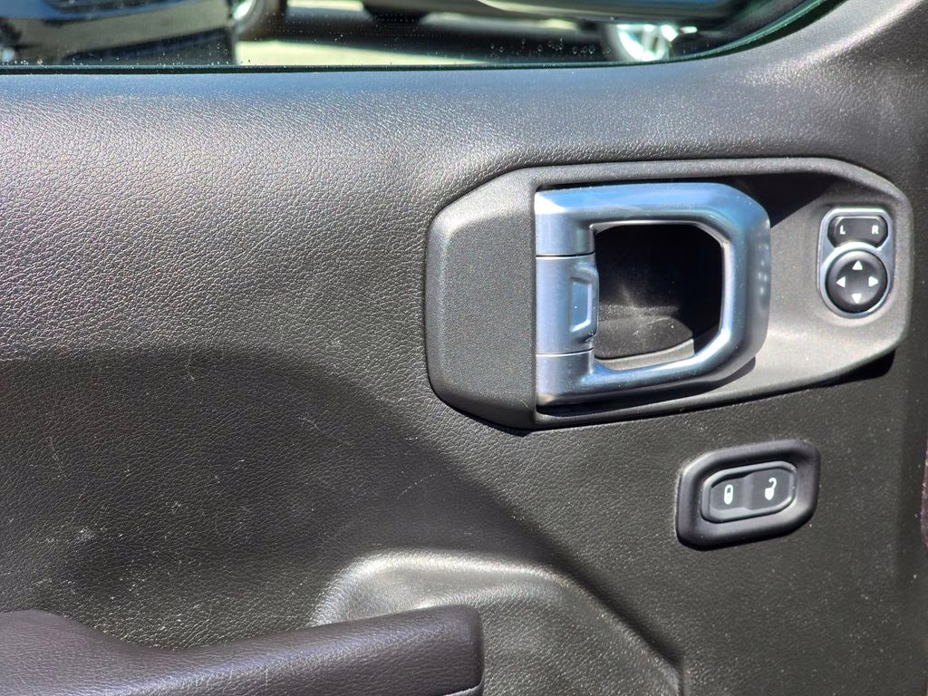 2021 Granite Crystal Metallic Clearcoat Jeep Gladiator Sport 4X4 Truck