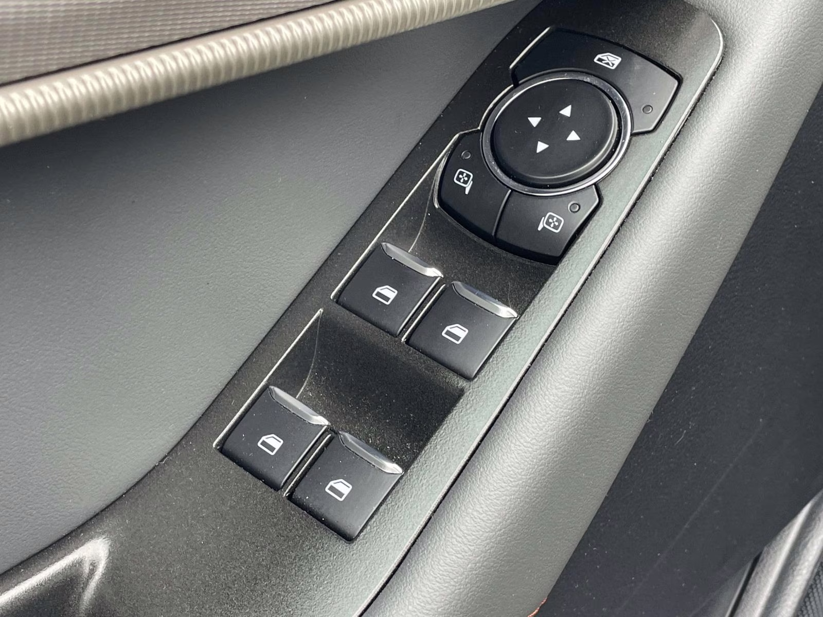 2025 Carbonized Gray Metallic Ford Explorer Active RWD SUV