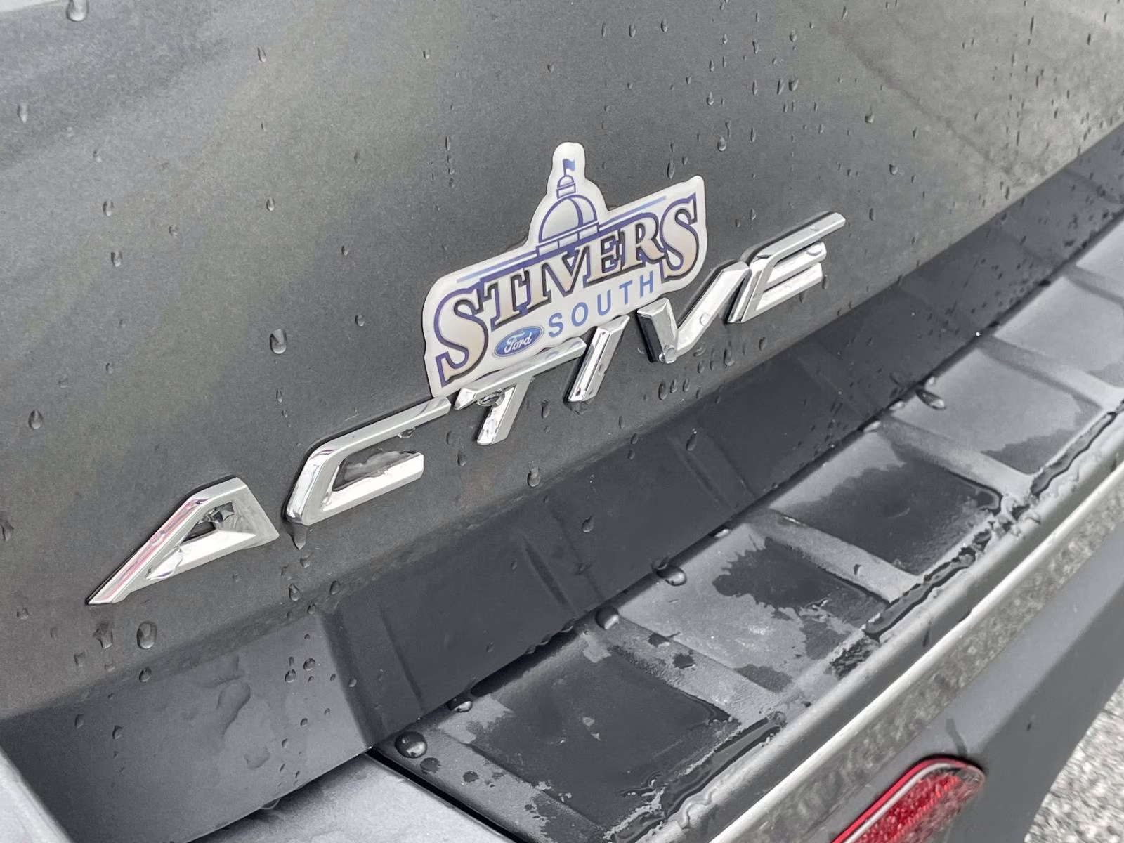 2025 Carbonized Gray Metallic Ford Explorer Active RWD SUV