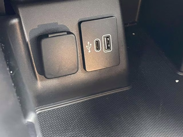 2025 Carbonized Gray Metallic Ford Explorer Active RWD SUV