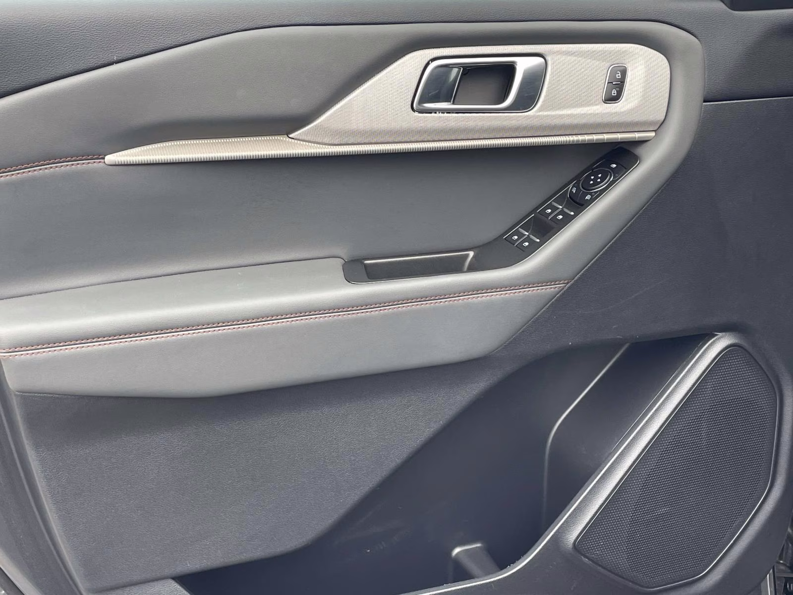 2025 Carbonized Gray Metallic Ford Explorer Active RWD SUV