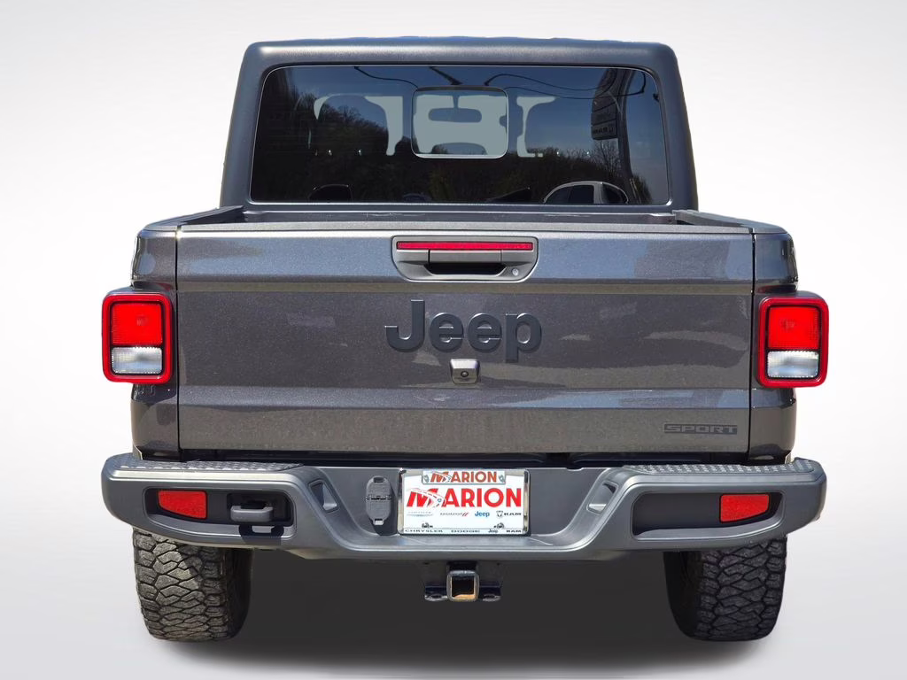 2021 Granite Crystal Metallic Clearcoat Jeep Gladiator Sport 4X4 Truck