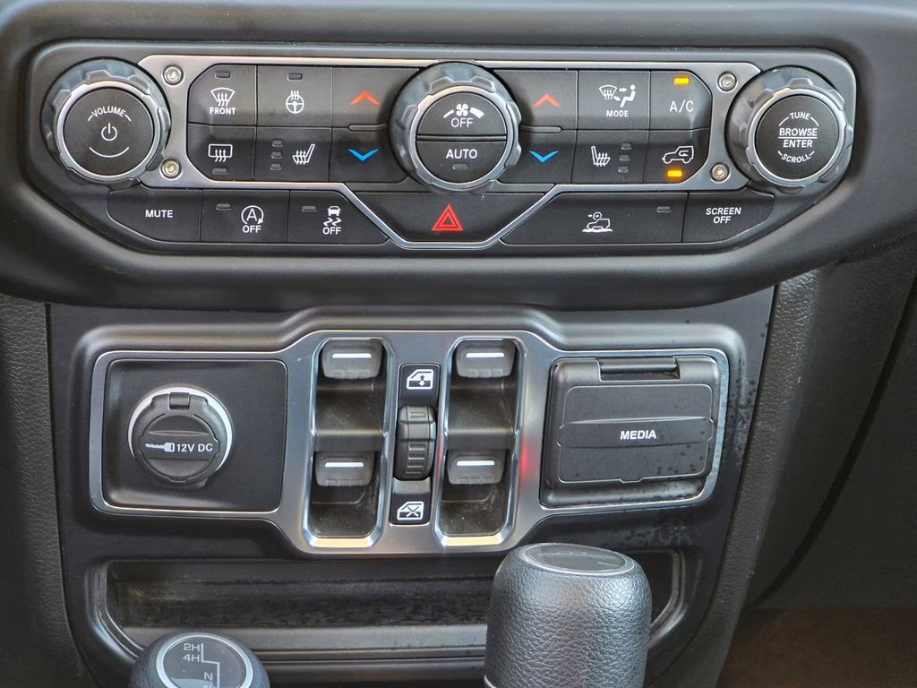 2021 Granite Crystal Metallic Clearcoat Jeep Gladiator Sport 4X4 Truck