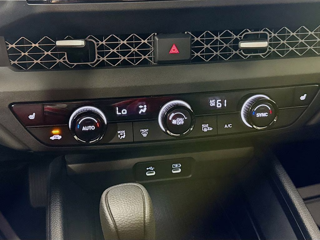 2025 Gray Metallic Honda Accord SE FWD Sedan