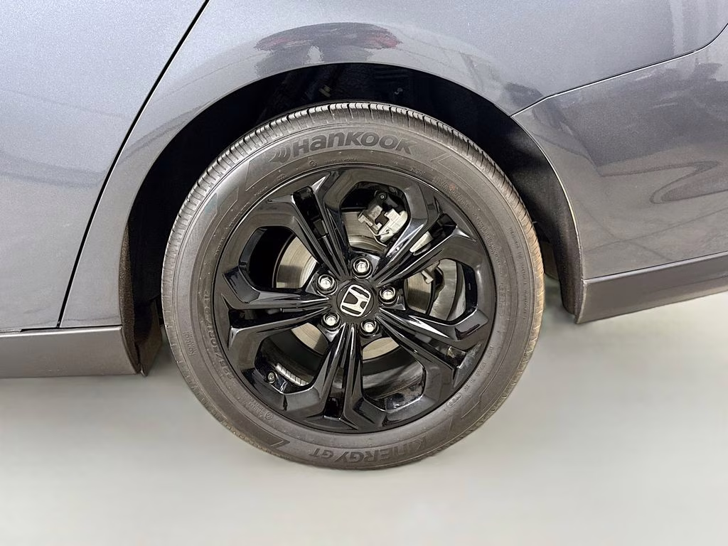 2025 Gray Metallic Honda Accord SE FWD Sedan