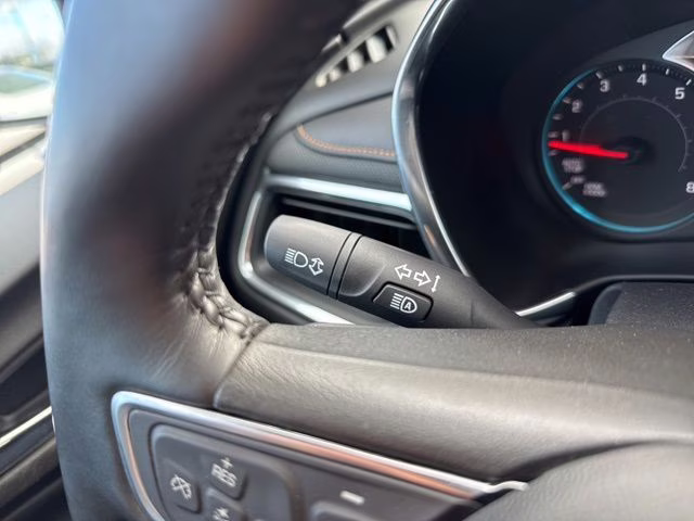 2018 Storm Blue Metallic Chevrolet Equinox Premier FWD SUV