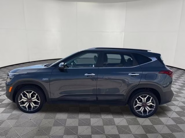 2022 Gravity Gray Kia Seltos SX AWD SUV