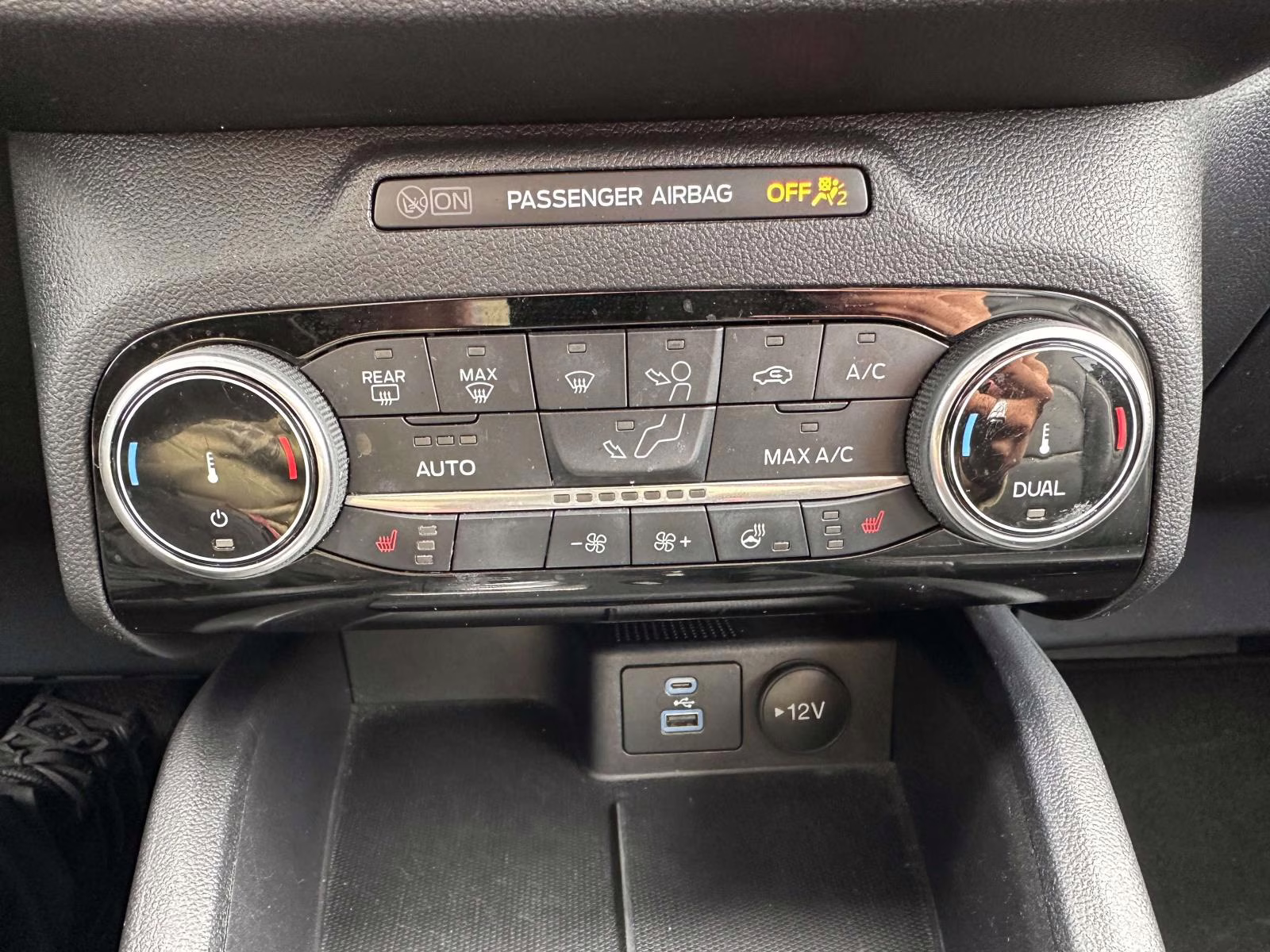 2022 Iced Blue Silver Metallic Ford Escape SEL AWD AWD SUV