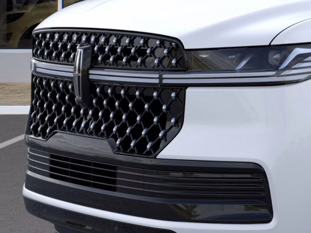 2026 Star White Metallic Tri-Coat Lincoln Navigator L Black Label 4X4 SUV