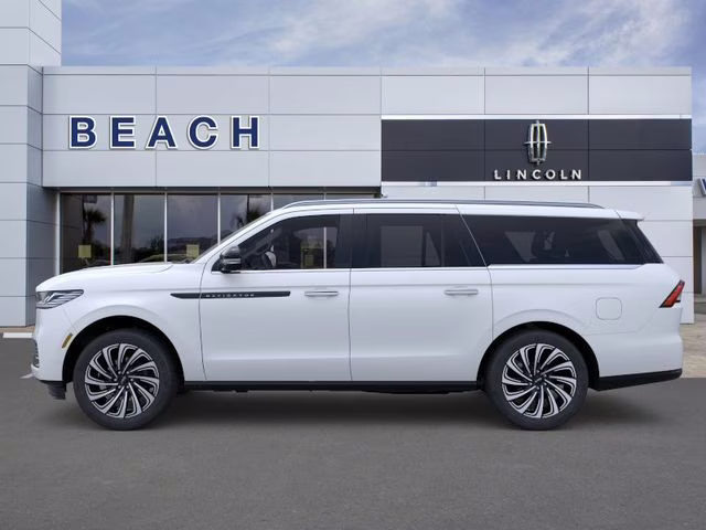 2026 Star White Metallic Tri-Coat Lincoln Navigator L Black Label 4X4 SUV