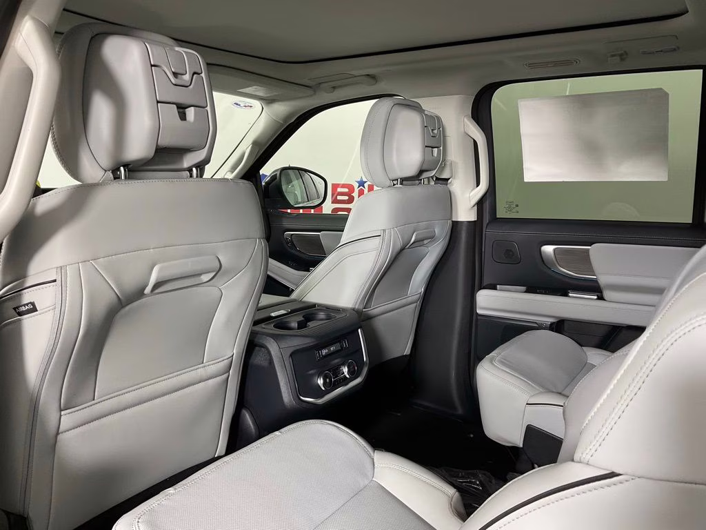 2026 White Ford Expedition Platinum 4X4 SUV