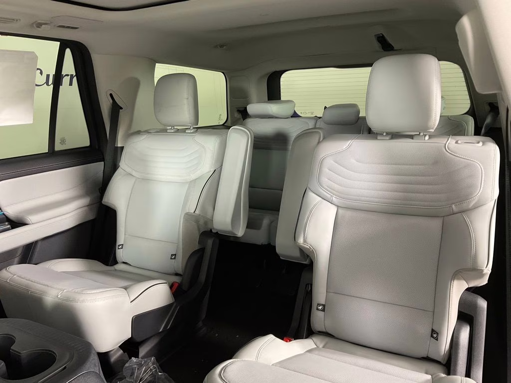 2026 White Ford Expedition Platinum 4X4 SUV