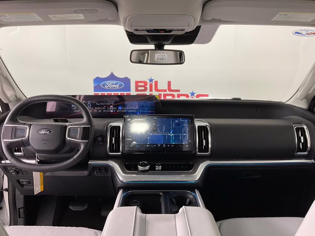 2026 White Ford Expedition Platinum 4X4 SUV