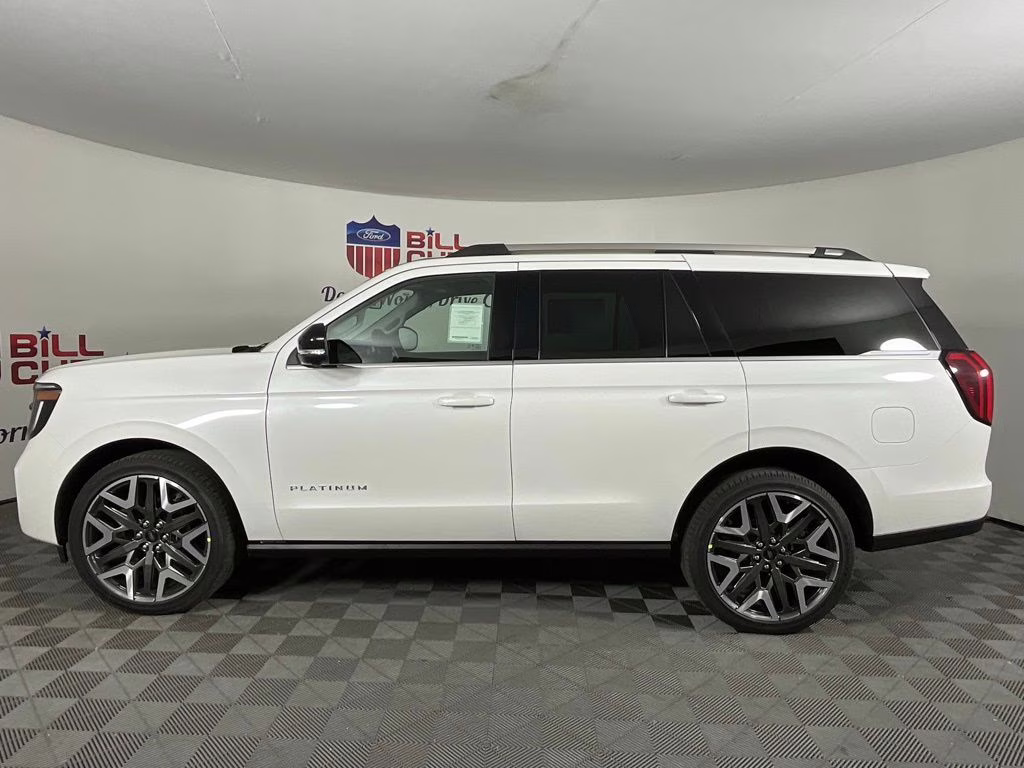 2026 White Ford Expedition Platinum 4X4 SUV