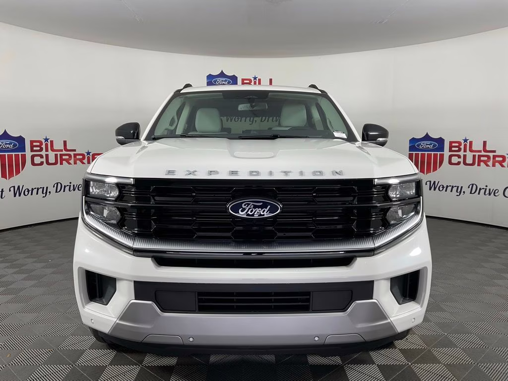 2026 White Ford Expedition Platinum 4X4 SUV