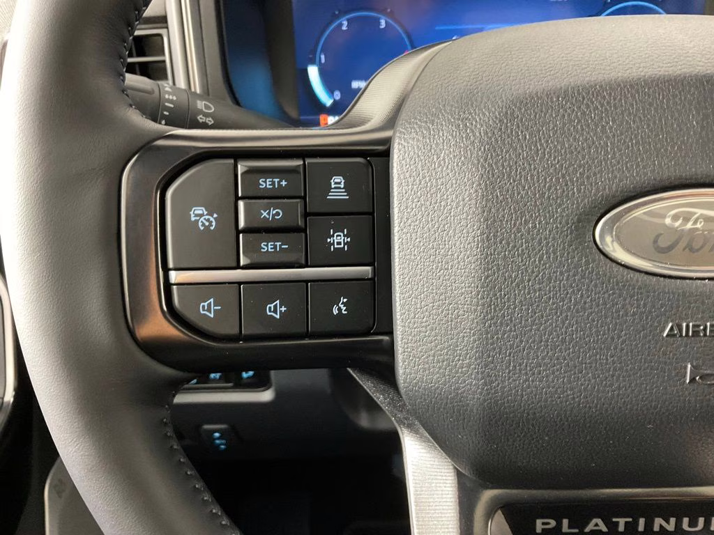 2026 White Ford Super Duty F-250 SRW Platinum 4X4 Truck