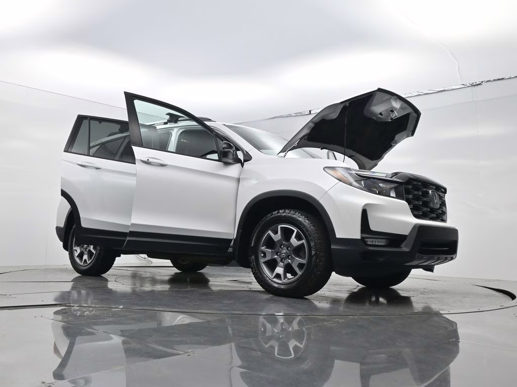 2023 White Honda Passport TrailSport AWD SUV