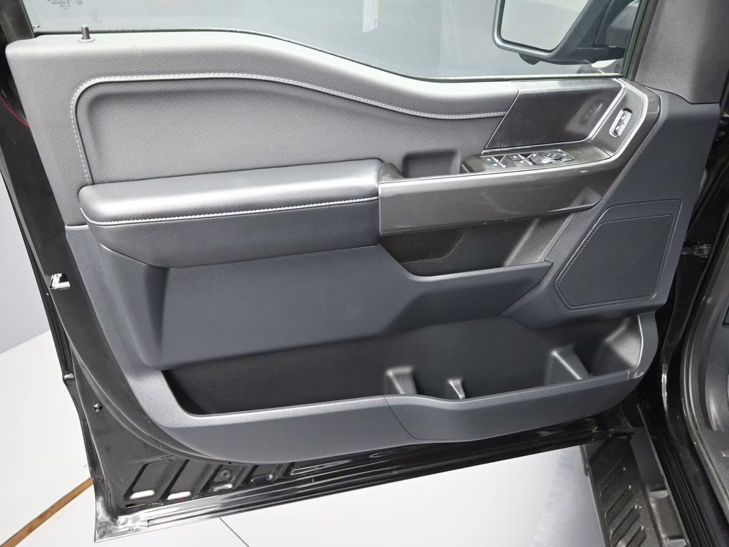 2023 Black Metallic Ford F-150 XLT 4X4 Truck