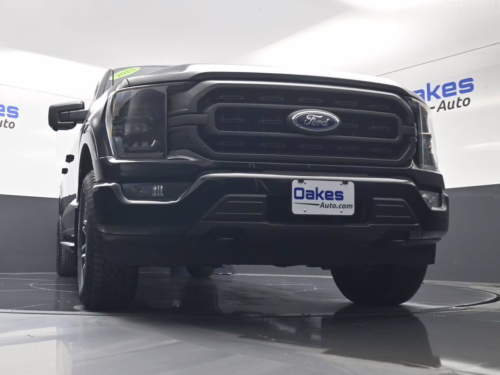 2023 Black Metallic Ford F-150 XLT 4X4 Truck