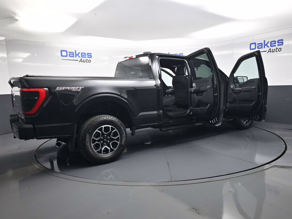 2023 Black Metallic Ford F-150 XLT 4X4 Truck