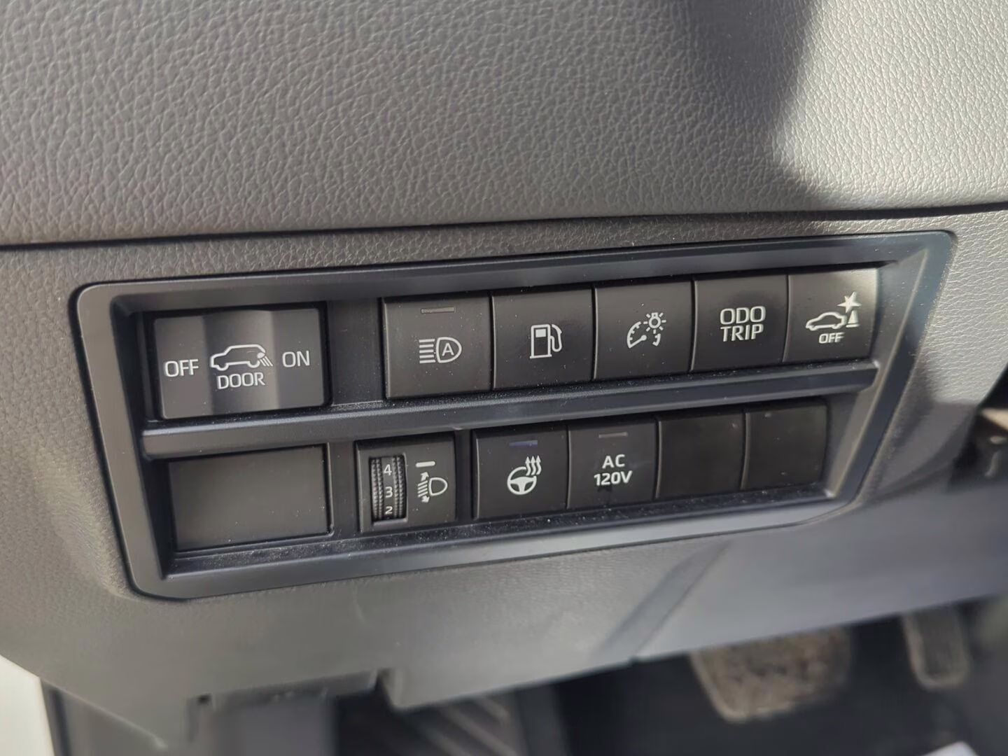 2024 Wind Chill Pearl Toyota Sequoia Limited 4X4 SUV