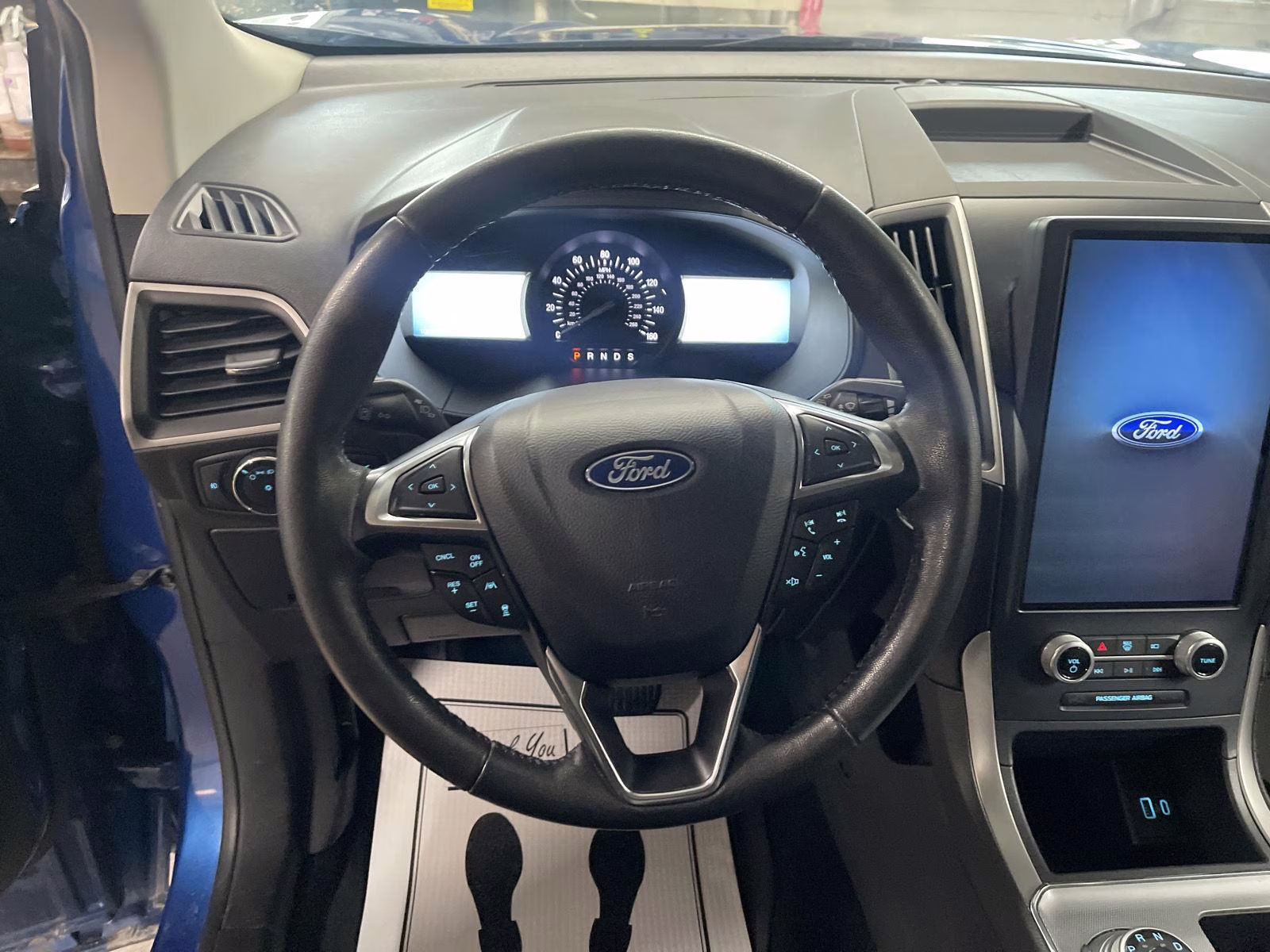 2022 Atlas Blue Metallic Ford Edge SEL AWD SUV