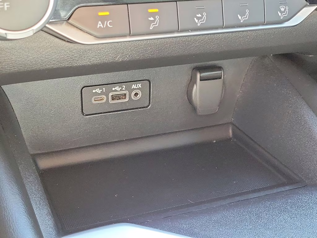 2022 Deep Blue Pearl Nissan Altima 2.5 SR FWD Sedan