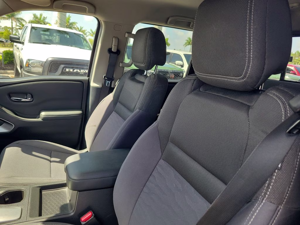 2022 Deep Blue Pearl Nissan Frontier SV RWD Truck