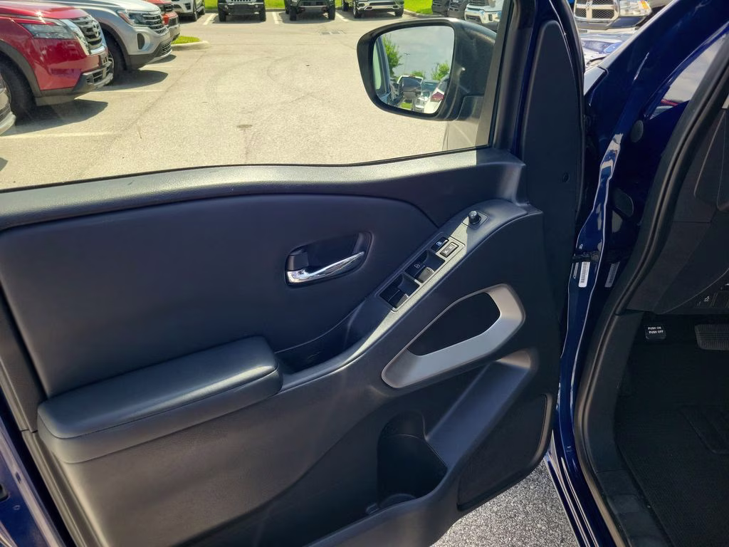 2022 Deep Blue Pearl Nissan Frontier SV RWD Truck