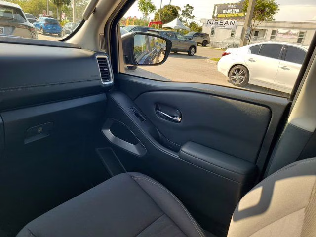 2022 Deep Blue Pearl Nissan Frontier SV RWD Truck